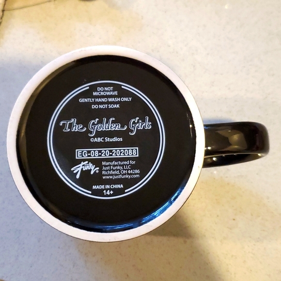 The Golden Girls Cup/Mug - Picture 3 of 8
